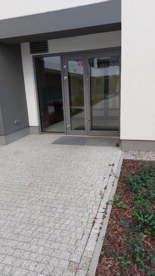 Jasmin Arkadia Varsóvia Exterior foto