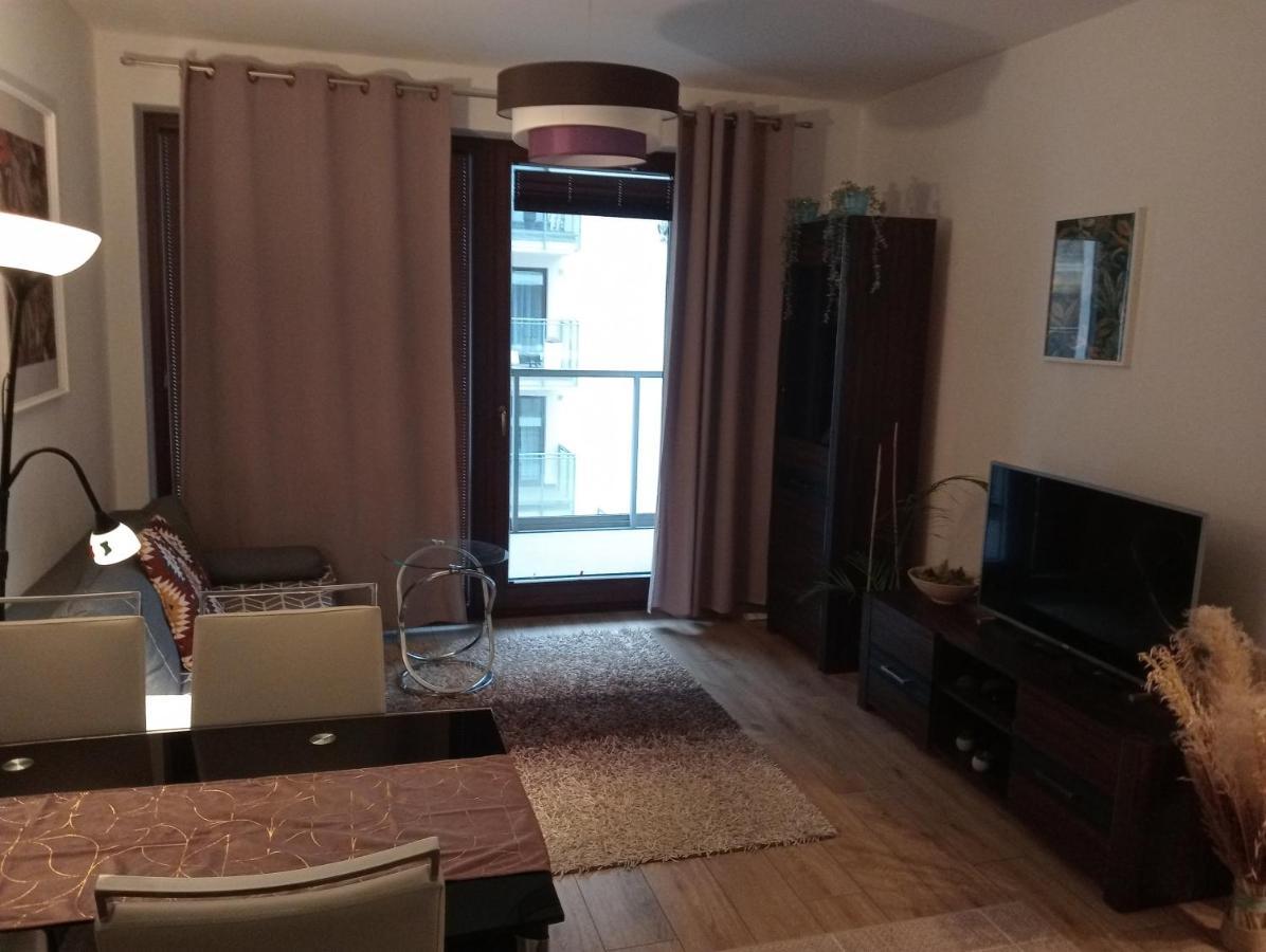 Jasmin Arkadia Varsóvia Exterior foto